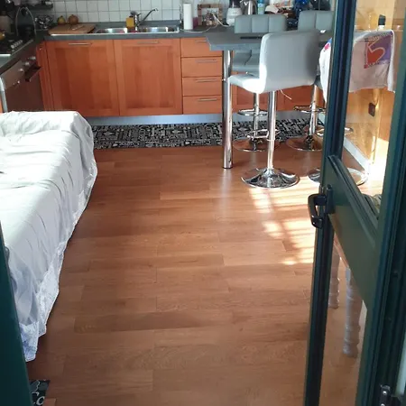 La Dolce 2 Guest house *